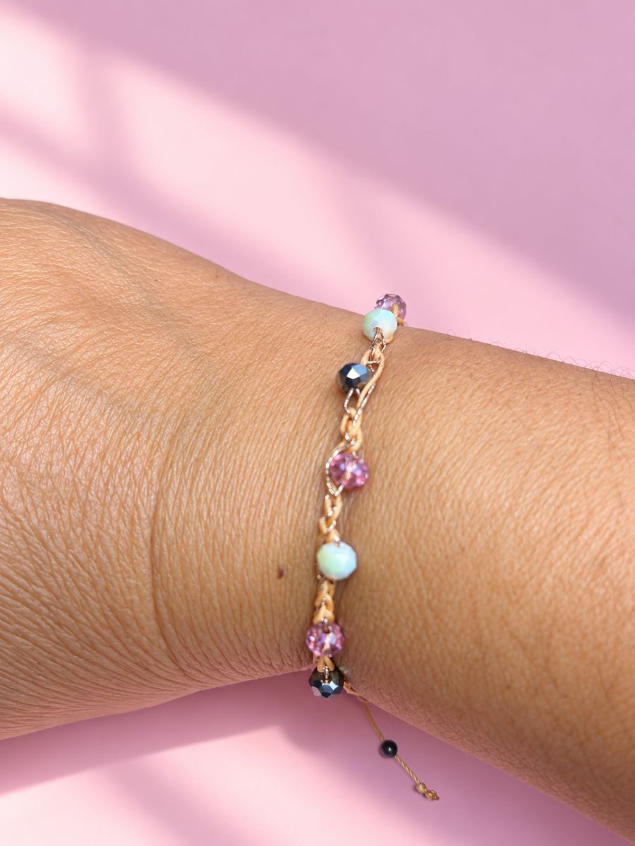 Pulsera melocotón, rosa y menta, hecho a mano por Martuki Crochet